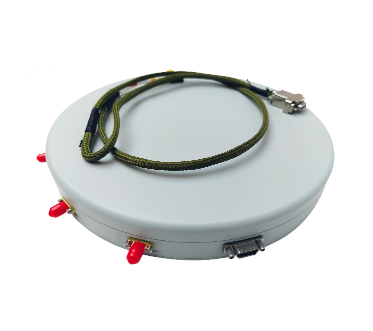 小型化7阵元多系统 卫星导航抗干扰终端TX2504-3T7A21C-WG-DT